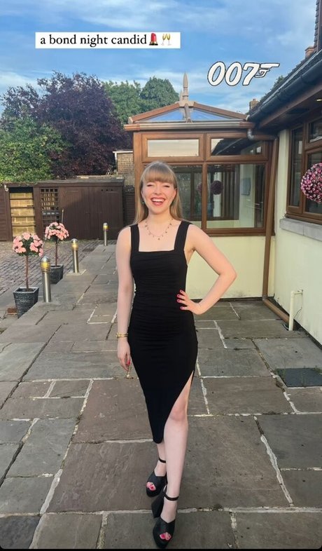 Abbie Budden haut modèle des photos