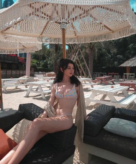 Chloelock modèle artistique galerie