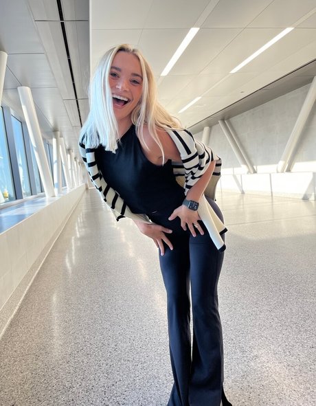 Natalie Decker actrice exclusive photo