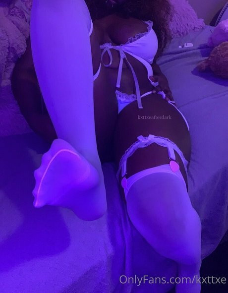 kxttxe xxx étoile des photos