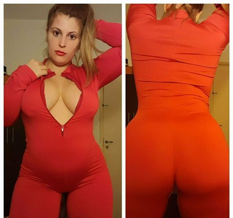 golden zlata modèle porno archive