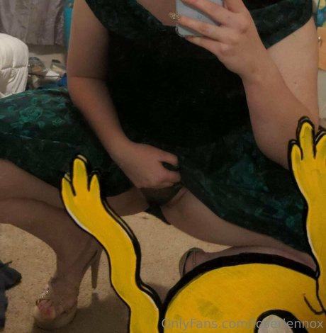 blonde aux gros seins onlyfans beau nu galerie