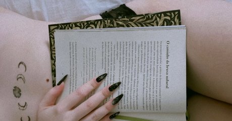 Bruxinnha modèle chaud archive