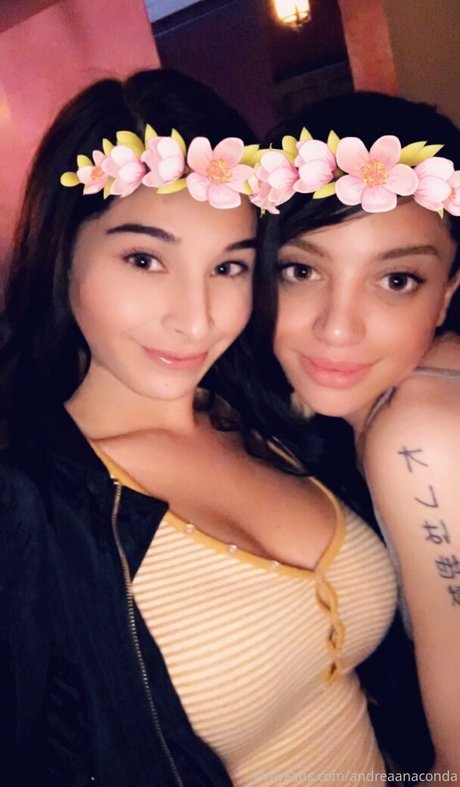 Andrea Anaconda actrice érotique images