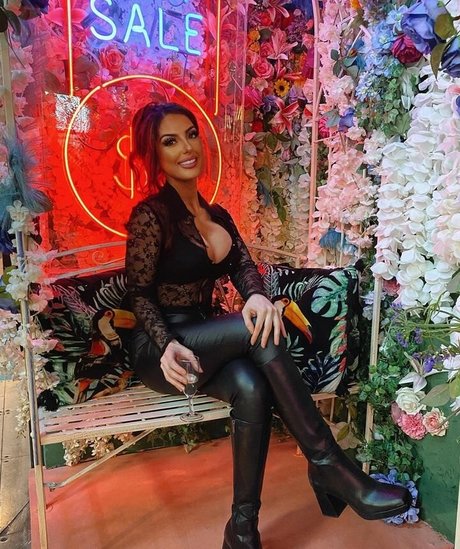 Kayleigh Rose Dematos actrice pornographique collection