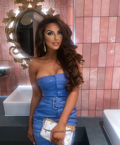 Kayleigh Rose Dematos actrice porno images