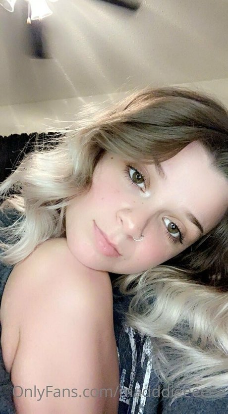 ellabelleeee star du porno gratuit archive