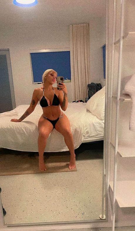 kayyykittyXXX haut étoile photos