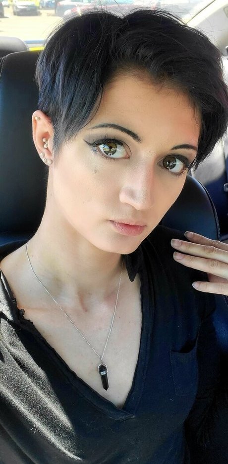 nekogoth23 modèle chaud images