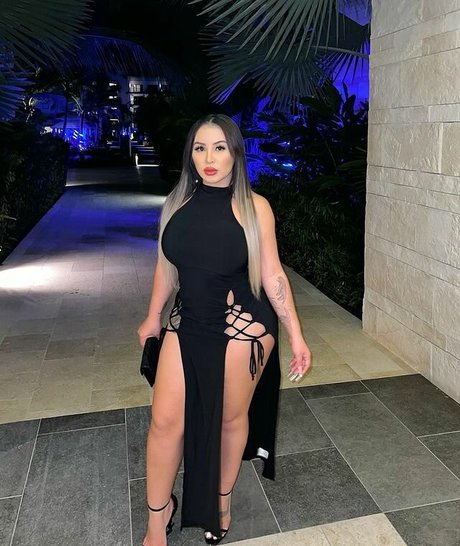 pawg épais uniquementfans xxx nus des photos