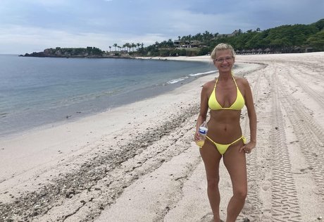 KitKatXposed actrice porno galeries