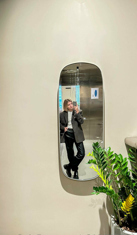 pervokursnica star érotique photos