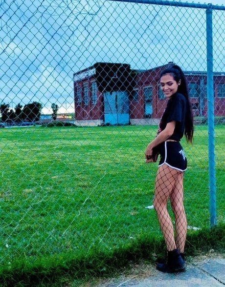 rainin falls haut modèle photo