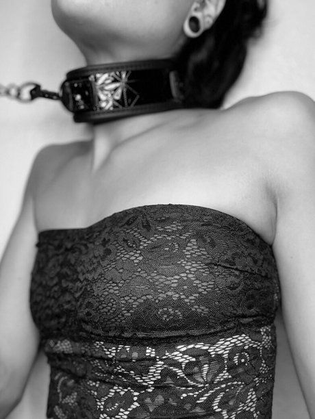 rainin falls actrice de nus images