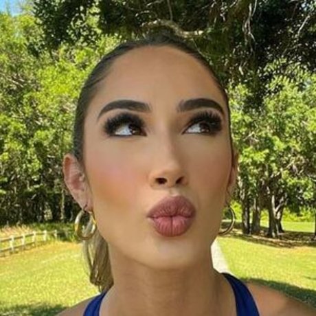 gros seins ébène onlyfans nus image