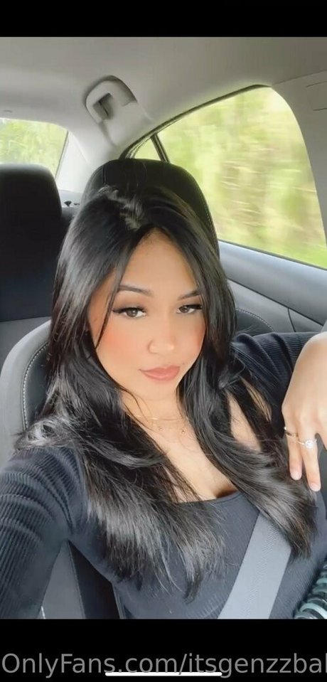 itsgenzzbabyy modèle xxx image