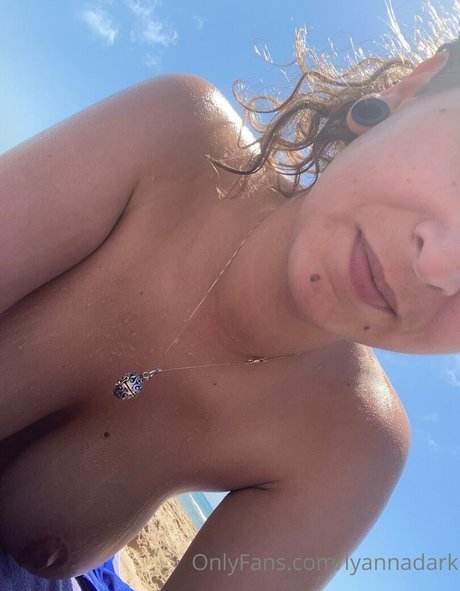 lyannadark star pornographique galerie