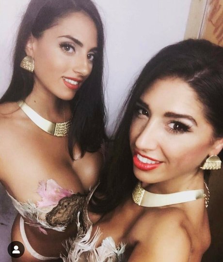 Andrea bepe modèle sexy archive