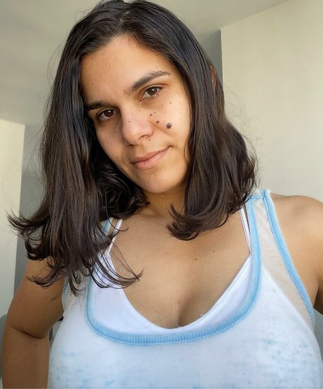 Maria Kois modèles nus image