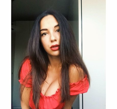 Gianclaudia Di Giacomo star du porno gratuite galerie