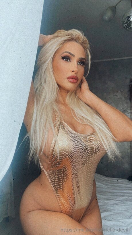 Yanniralove modèle exclusif collection