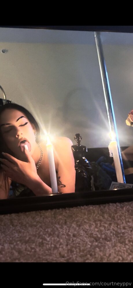 Courtneyppv actrice chaude photos