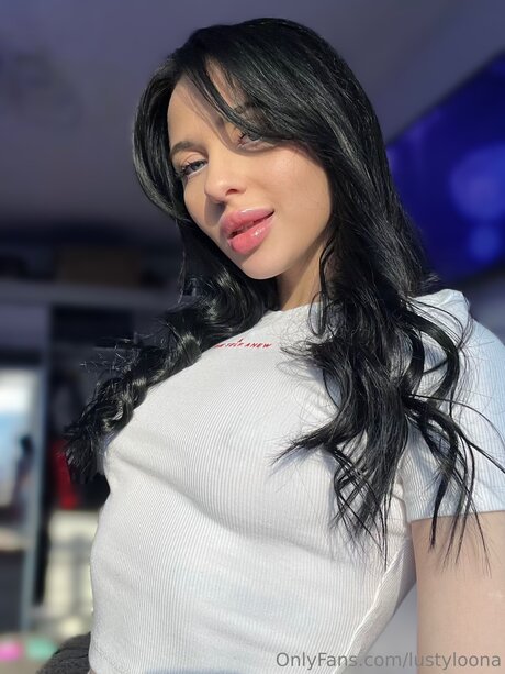 Lustyloona modèle gratuit image