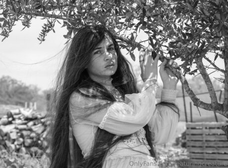 Featuringcreature modèle parfait galerie