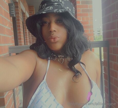 U225375949 mannequin galerie