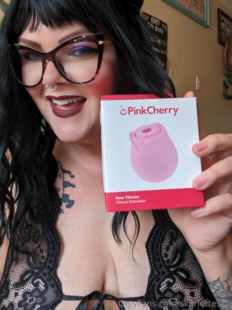 Skarlettesky modèle sympa photo