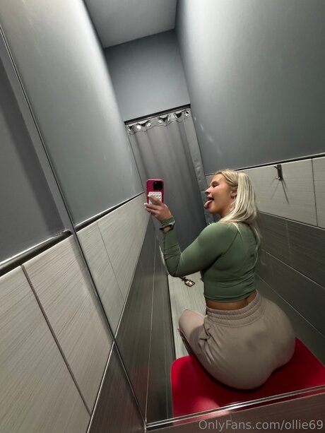 pom-pom girl asiatique onlyfans xxx sexy photo