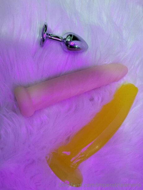 Mommy Nextdoor actrice artistique des photos