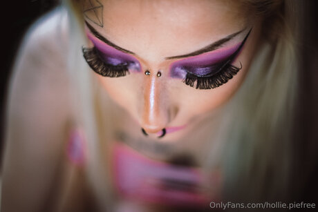 Hollie Piefree star du porno adulte collection