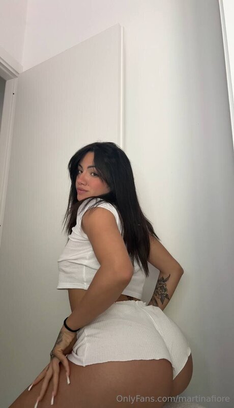 Martinafiore belle star du porno img