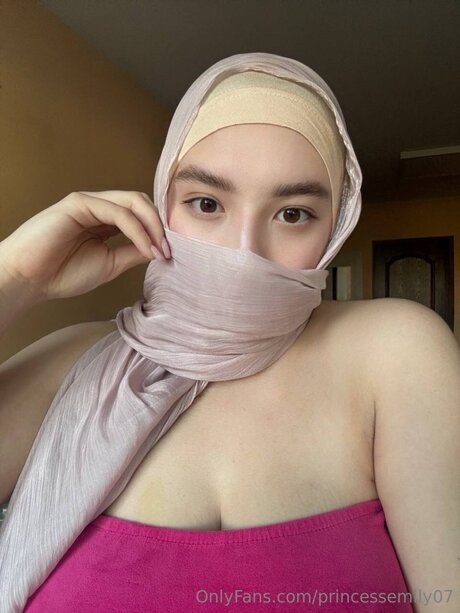 Princessemily07 actrice exclusive des photos