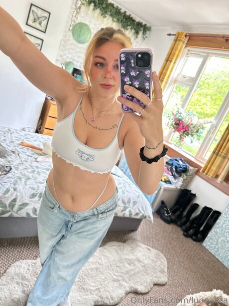 footjob uniquementfans exclusivité de haute qualité image