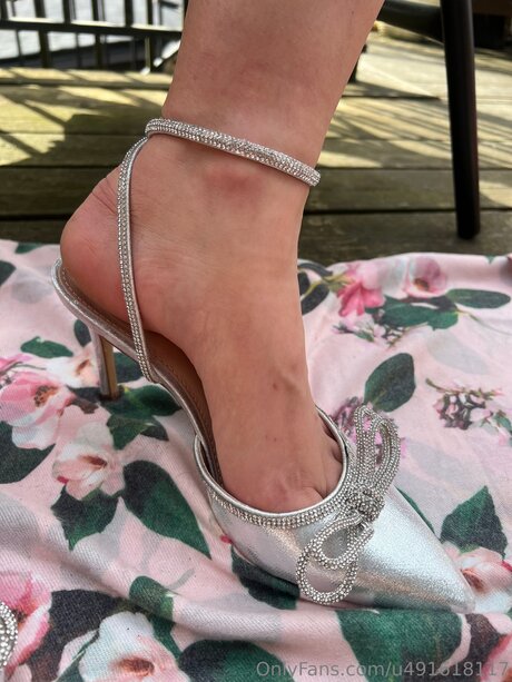 U491618117 modèle meilleur des photos