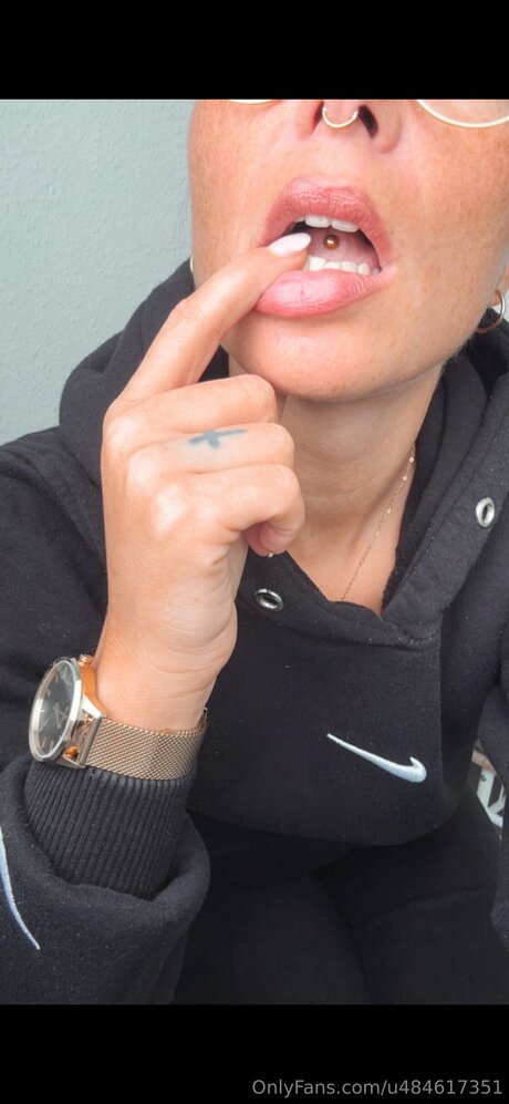 Amelialatorree star du porno xxx galerie