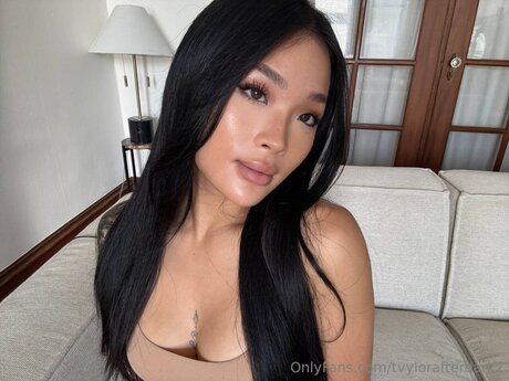 Nhiafterdark2 haut de star du porno galeries