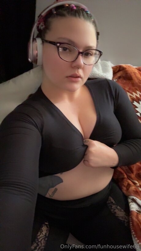 Funhousewife69 étoile chaude photo