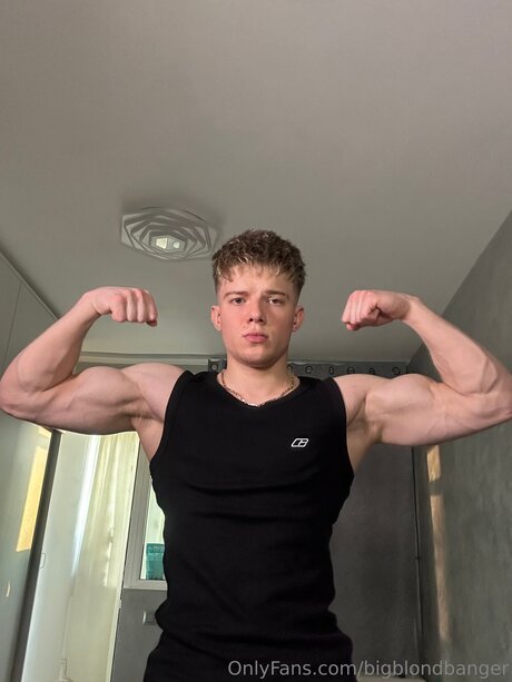 Bigblondbanger belle actrice img