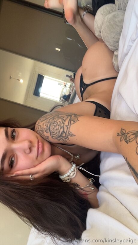 Kinsleypaige sexe star archive