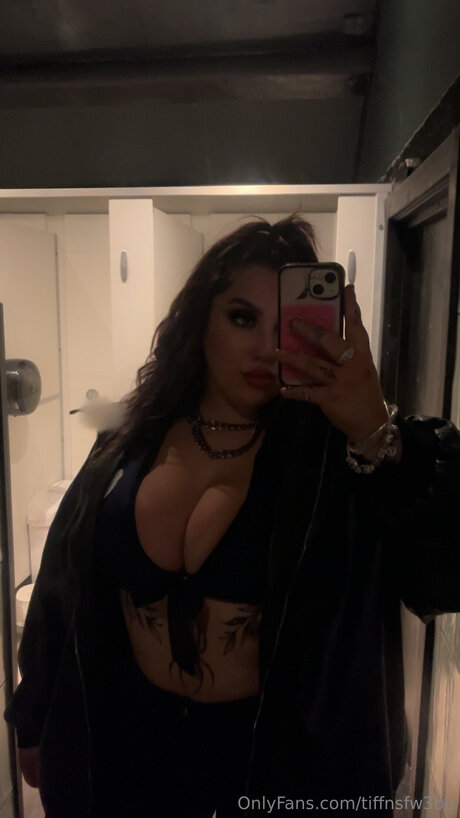 Tiffnsfw3bu haut étoile galeries