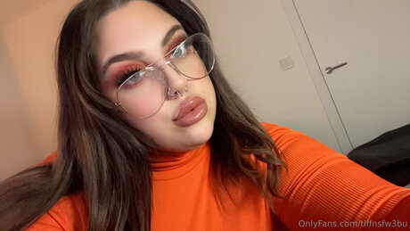 Tiffnsfw3bu jolie étoile galeries