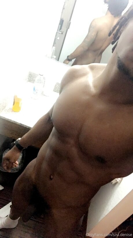 chaton potelé uniquementfans chaud parfait image