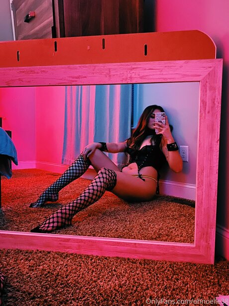 Ohnoelle38 star du sexe image