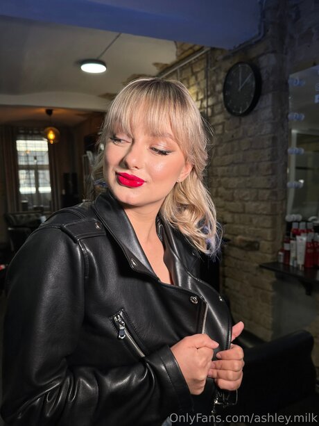 femmes au foyer uniquementfans sexe pornographique image