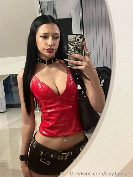 Izzy Lavigne star du porno gratuite galerie