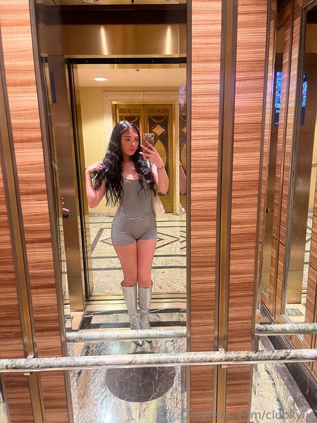 Clubkylie star du porno chaud des photos