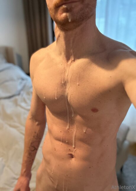 Athletonx modèle pornographique archive